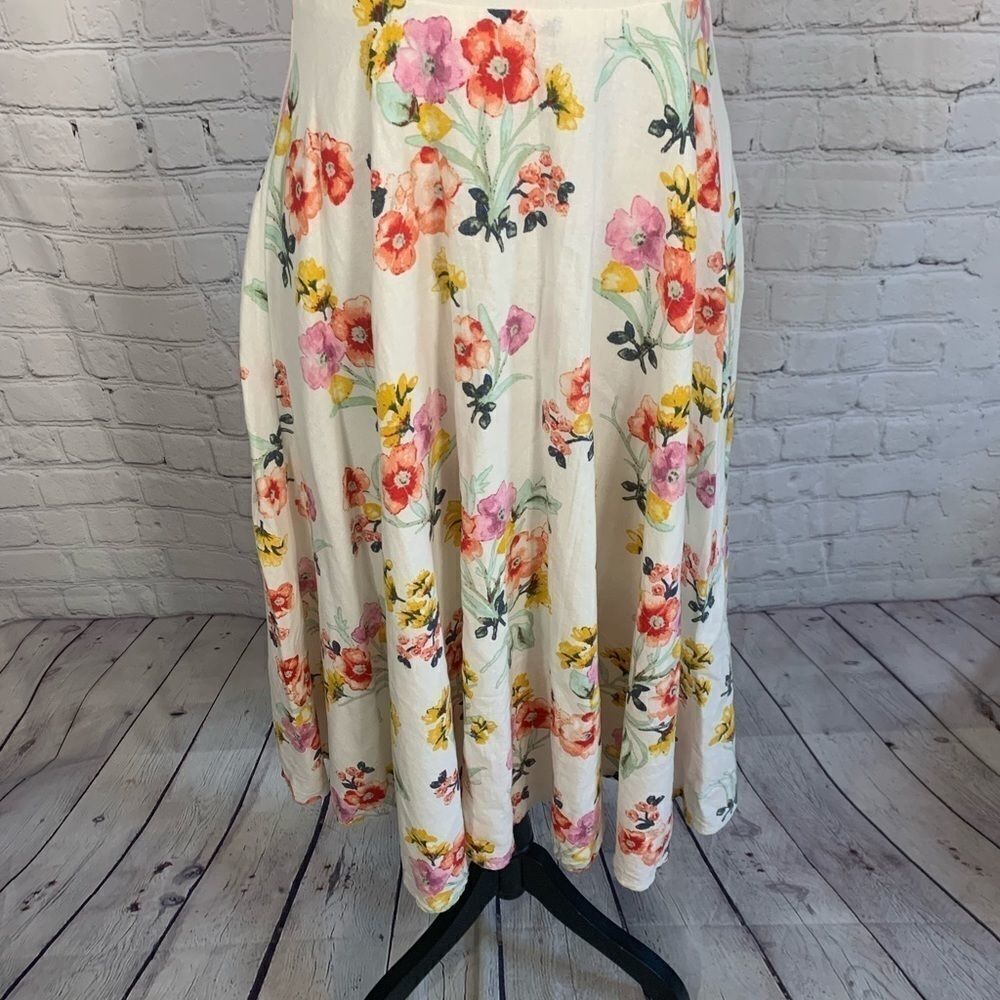 Forever 21 Floral MIDI Dress size medium - Picture 3 of 9